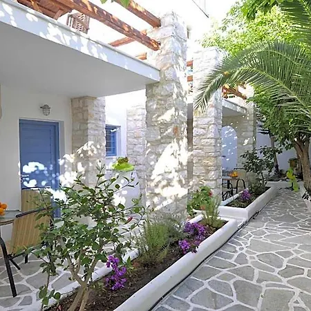 Aparthotel Alexandros 4*