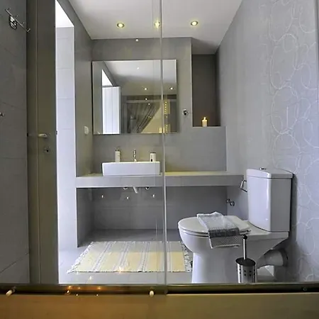 Alexandros Aparthotel Nausa